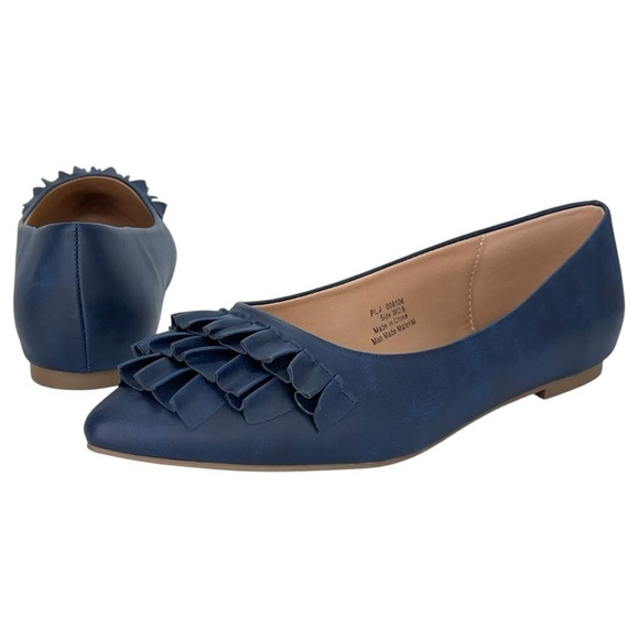 Journee Collection Judy Navy Faux Leather Ruffle Womens Flats Size 9W